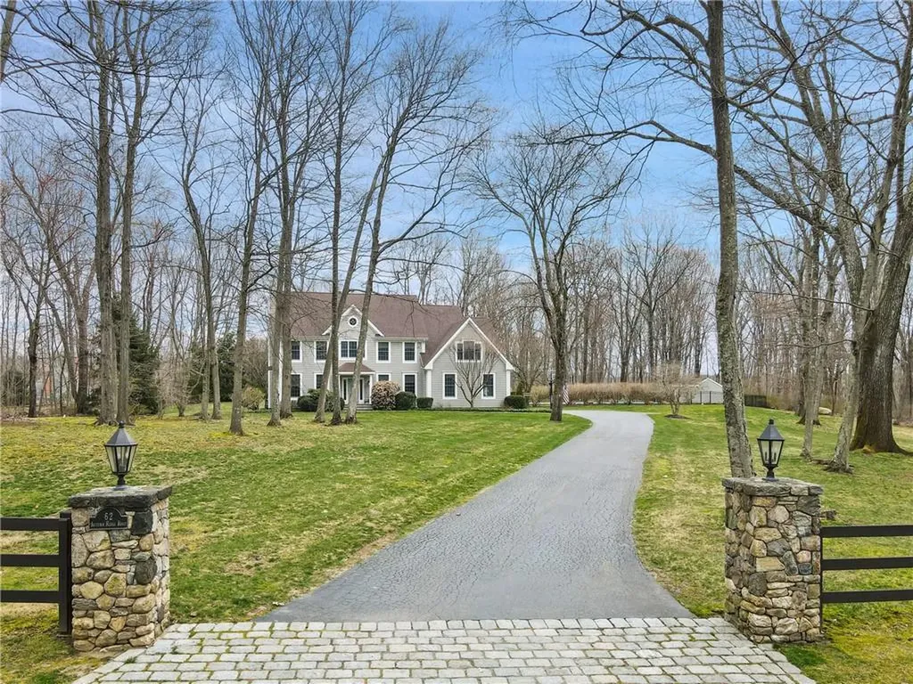 62 Autumn Ridge Road Pound Ridge NY 10576
