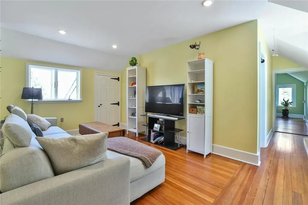 23 Maple Road Cornwall On Hudson NY 12520