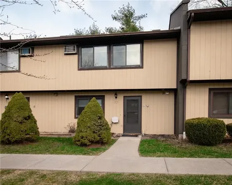 604 Chelsea Cove S Hopewell Junction NY 12533