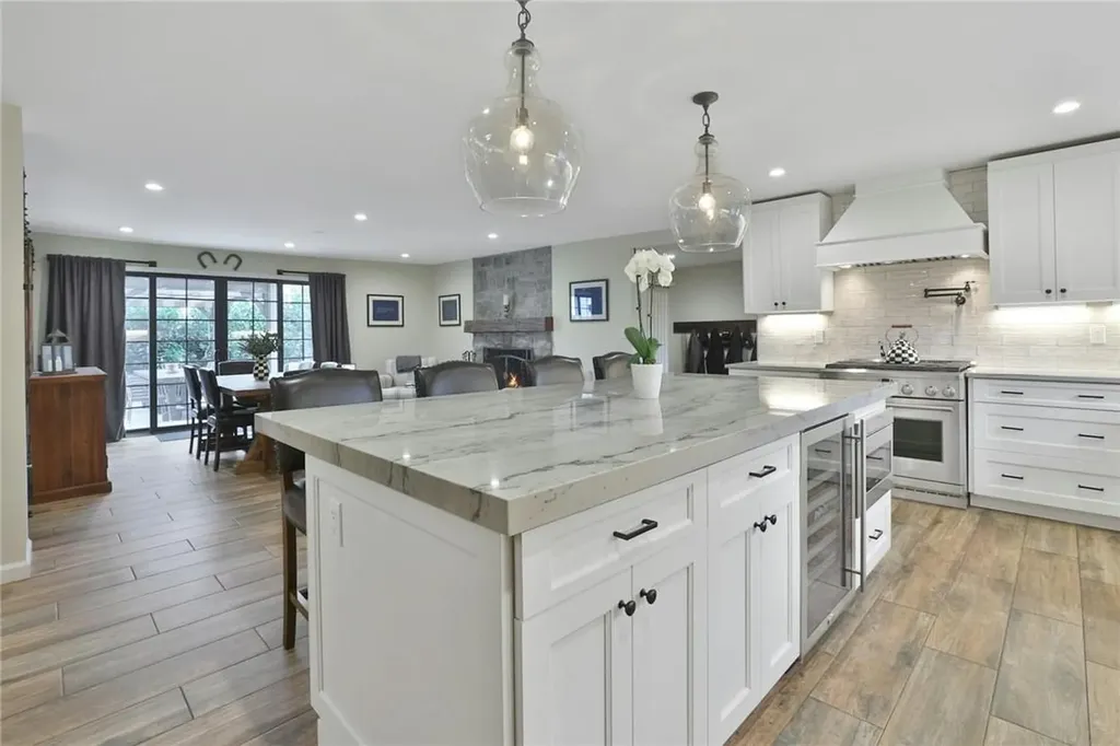 10 Howard Avenue Valhalla NY 10595