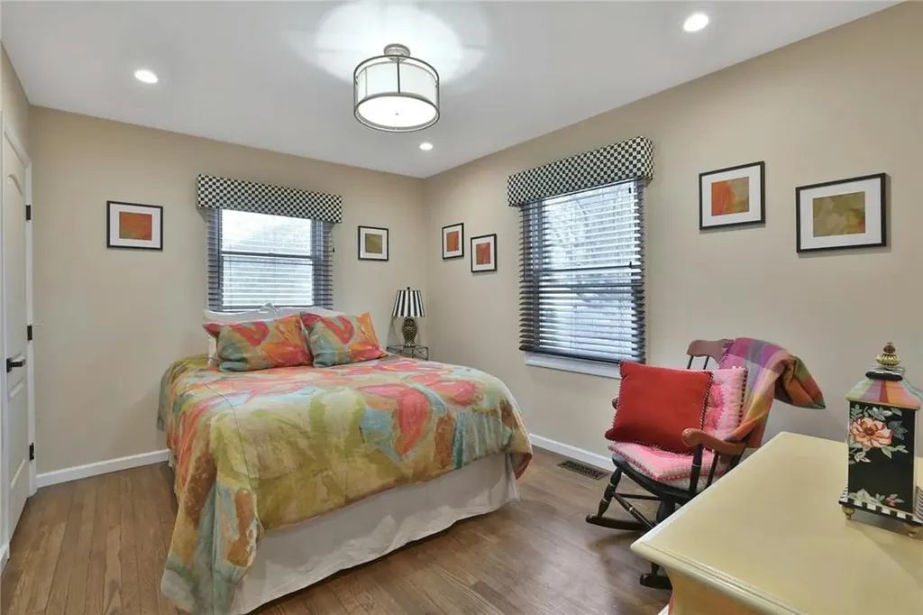 10 Howard Avenue Valhalla NY 10595