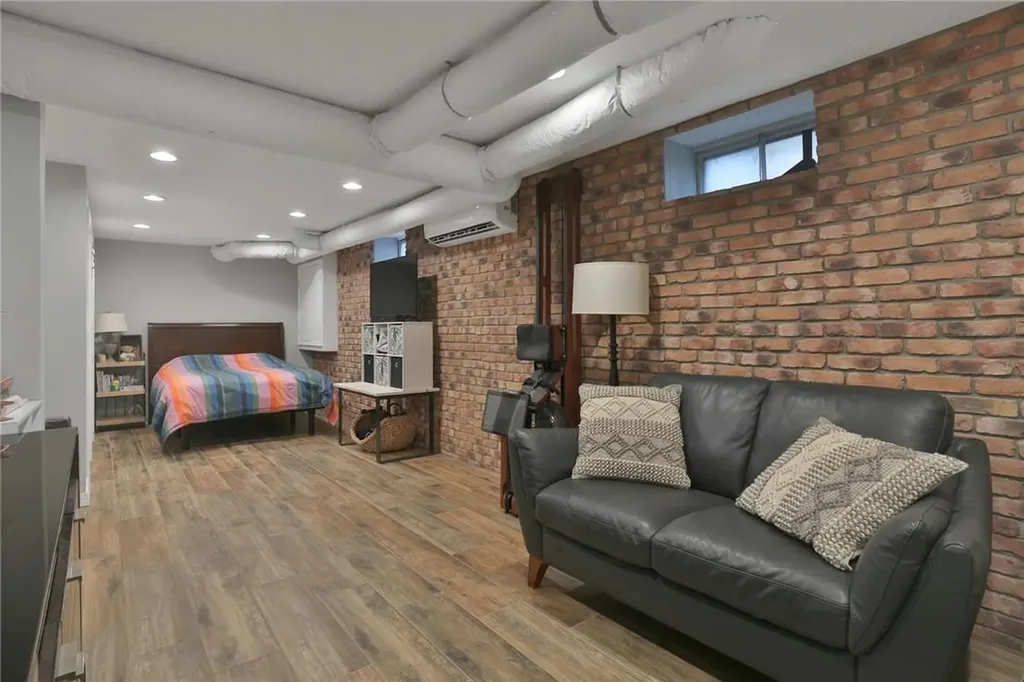 10 Howard Avenue Valhalla NY 10595