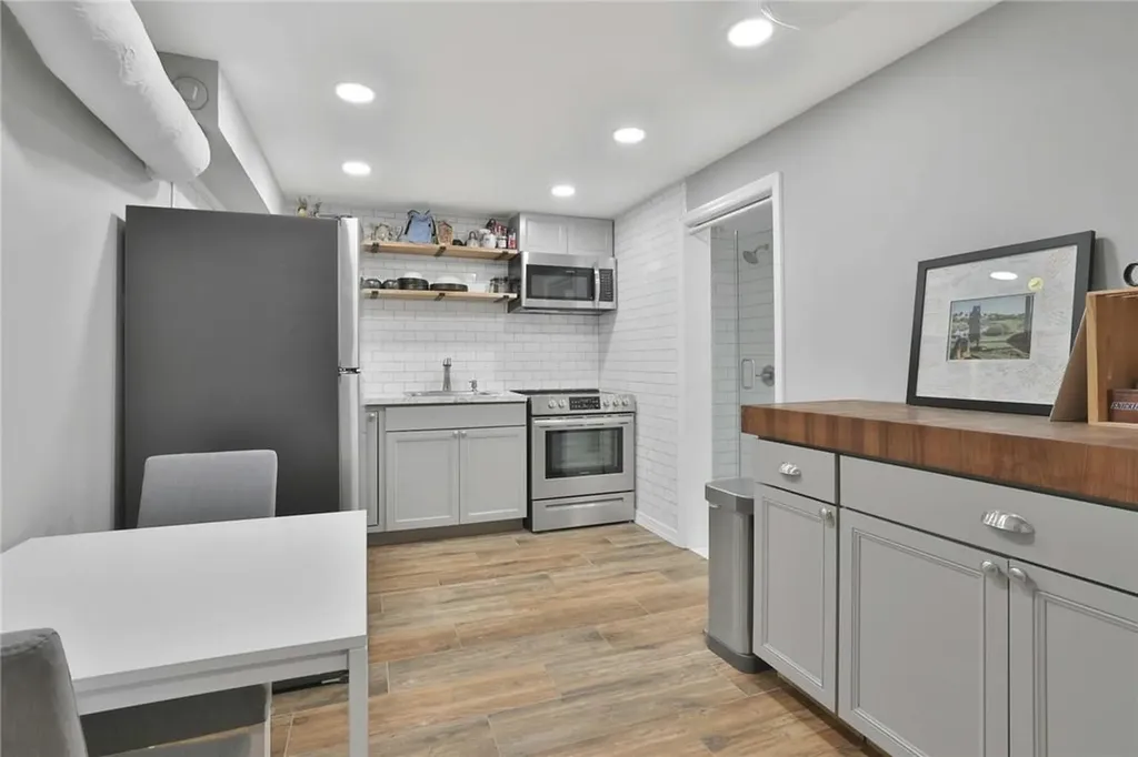 10 Howard Avenue Valhalla NY 10595