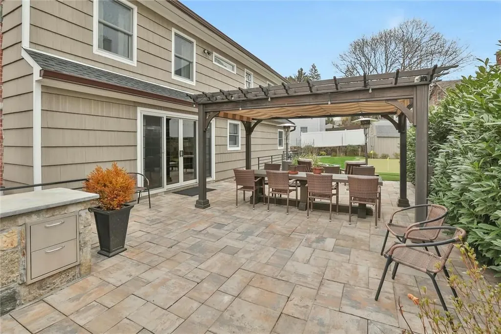 10 Howard Avenue Valhalla NY 10595