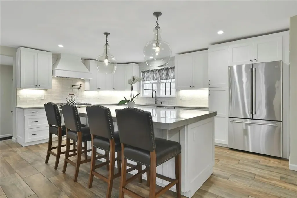 10 Howard Avenue Valhalla NY 10595