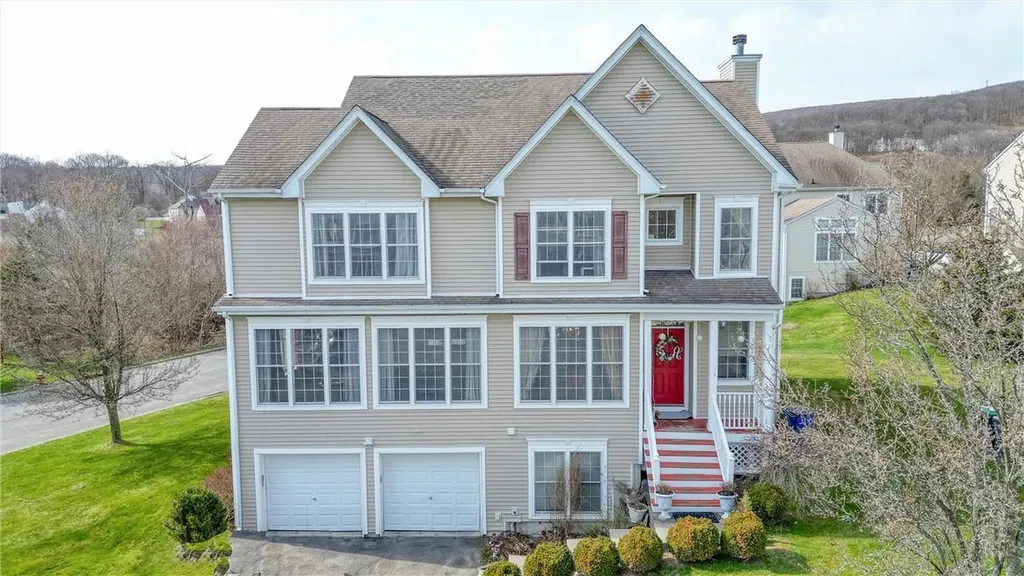 1 Blackmoor Circle Highland Mills NY 10930
