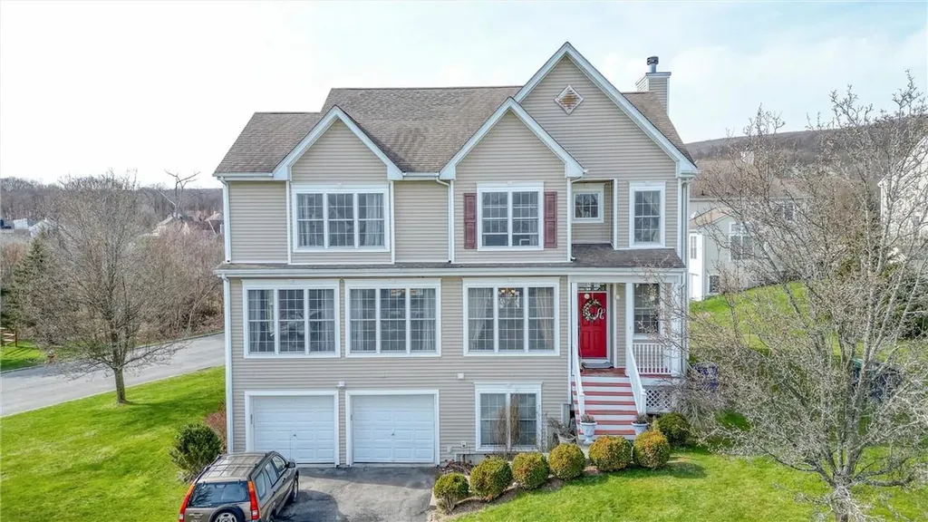 1 Blackmoor Circle Highland Mills NY 10930