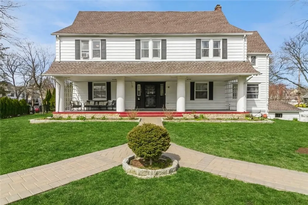 295 E Lincoln Avenue Mount Vernon NY 10552