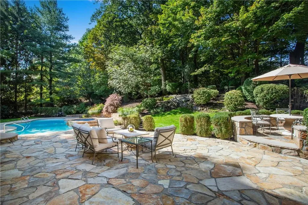 35 White Deer Lane West Harrison NY 10604