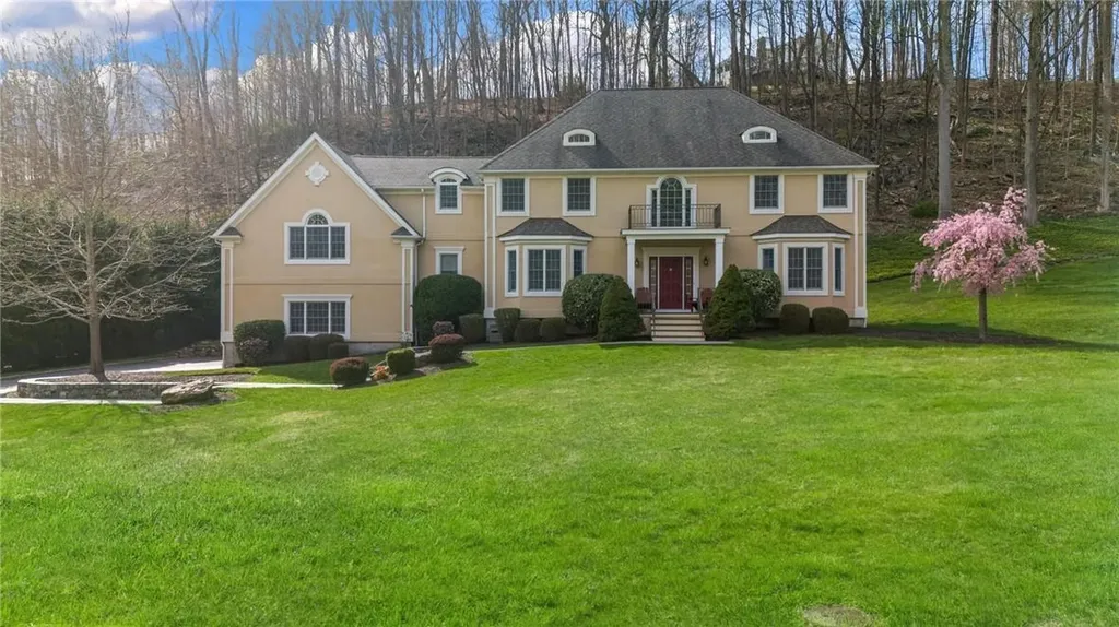 16 Fieldstone Drive Katonah NY 10536