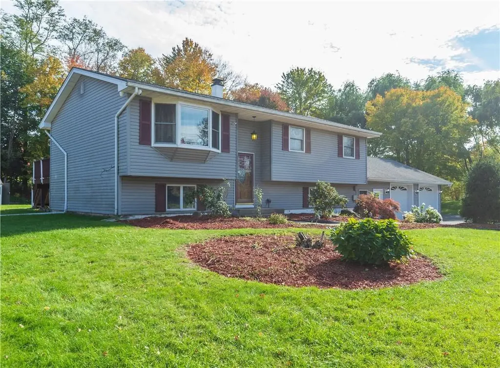 4 Windmill Road Poughkeepsie NY 12601