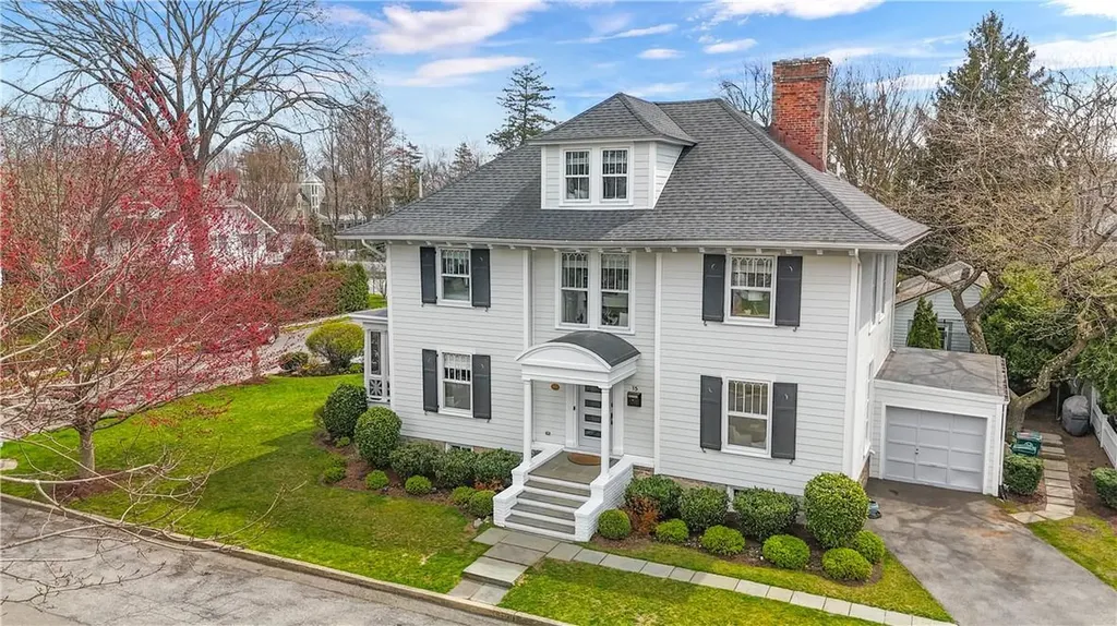 15 Maple Avenue Larchmont NY 10538