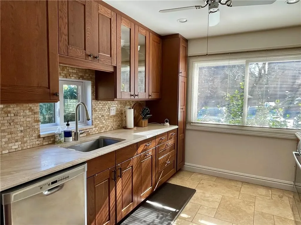 199 Ivy Hill Crescent Rye Brook NY 10573