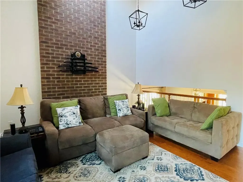 199 Ivy Hill Crescent Rye Brook NY 10573