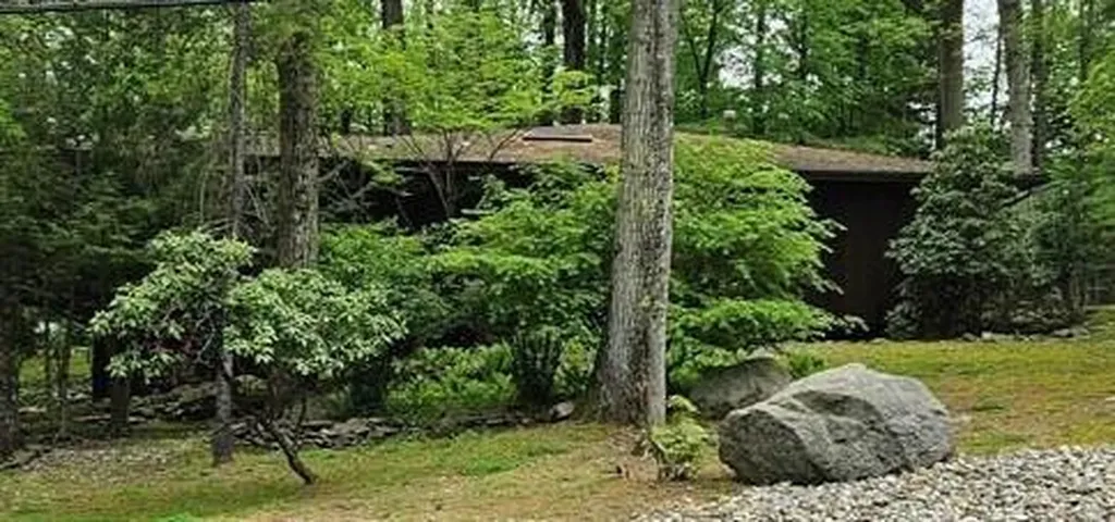 12 Charnwood Drive Suffern NY 10901