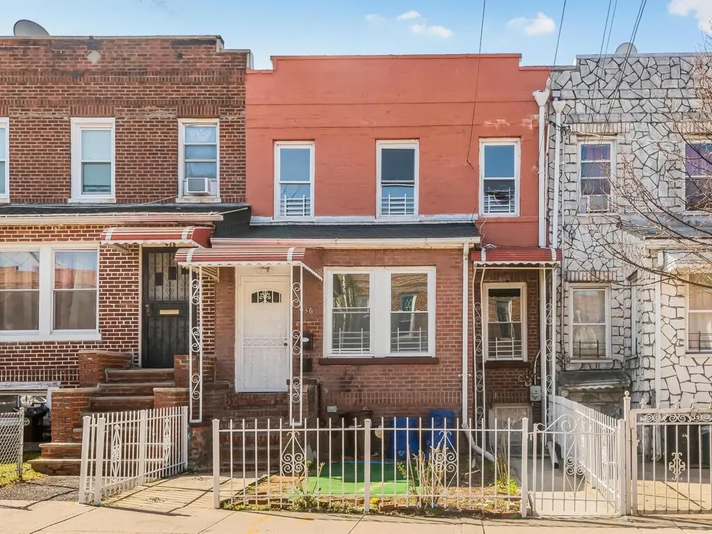 936 E 221st Street Bronx NY 10469