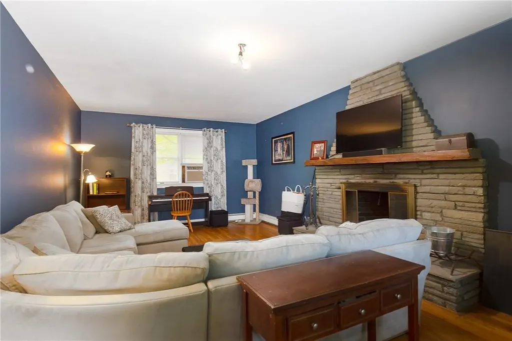 148 Palmer Circle Poughquag NY 12570