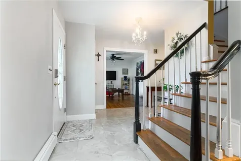 148 Palmer Circle Poughquag NY 12570