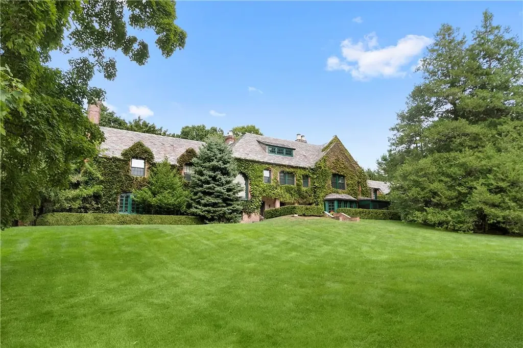 4 Whippoorwill Road Armonk NY 10504