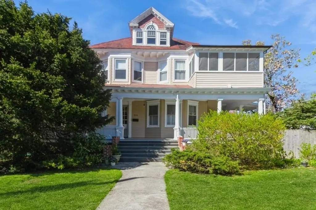 316 Beach Avenue Mamaroneck NY 10543