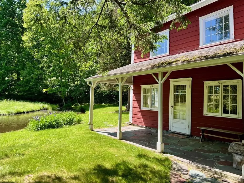 345-347 Lauer Road Poughkeepsie NY 12603