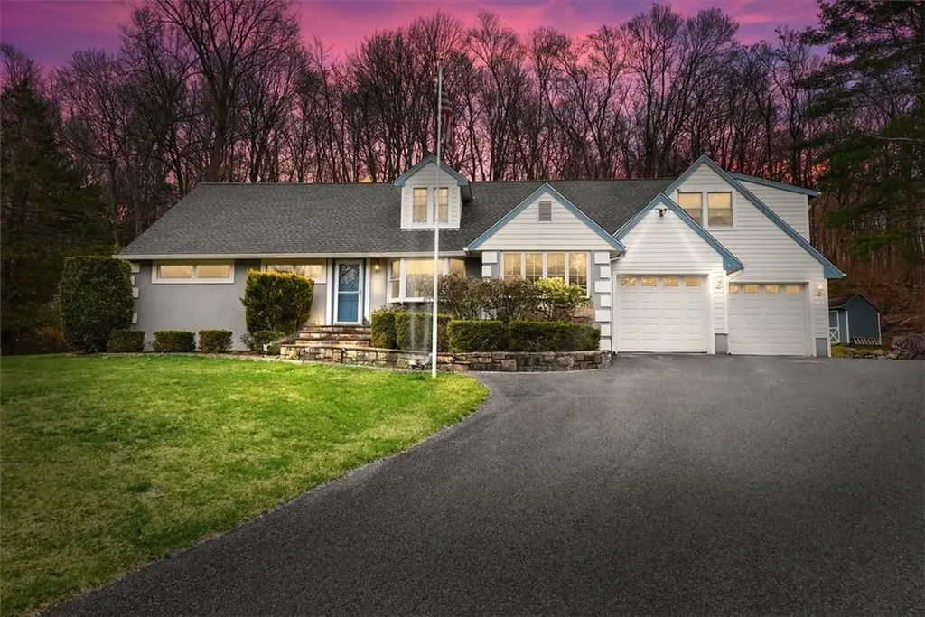 55 Meadow Lane Katonah NY 10536