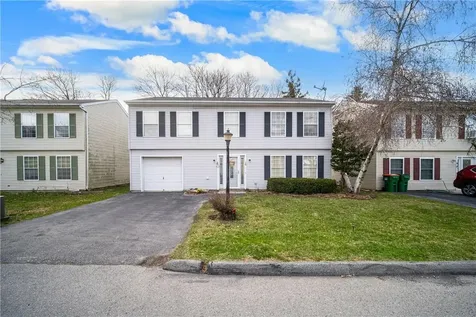 6 Mews Alley Poughkeepsie NY 12603