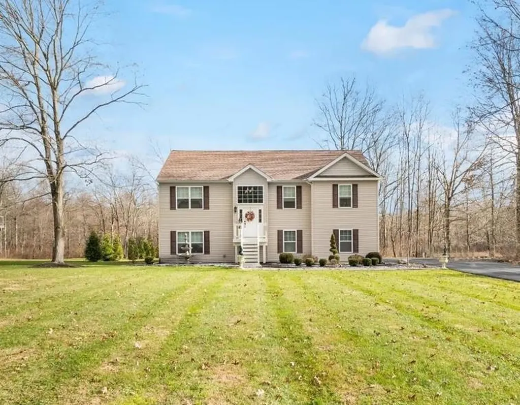 207 Kingsview Highway Wallkill NY 12589