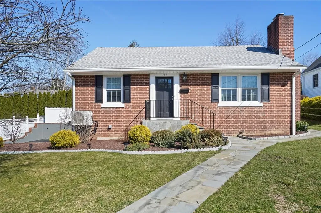 158 Jefferson Avenue Valhalla NY 10595