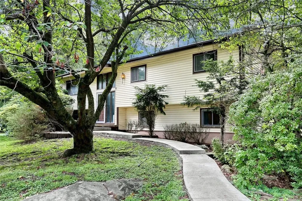 115 Smith Hill Road Suffern NY 10901