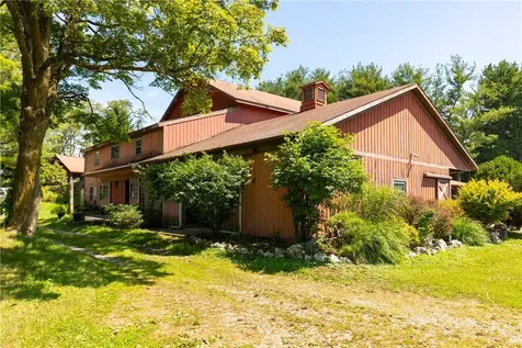 4 Browning Road Hyde Park NY 12538