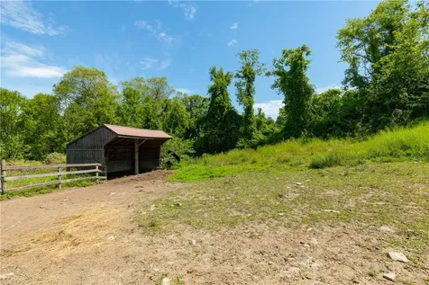 4 Browning Road Hyde Park NY 12538