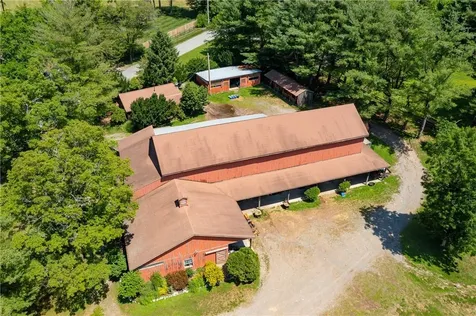 4 Browning Road Hyde Park NY 12538