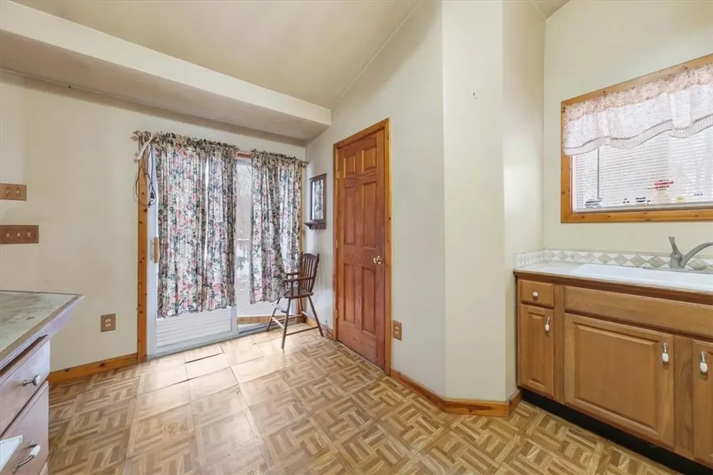 748 E Main Street Middletown NY 10940
