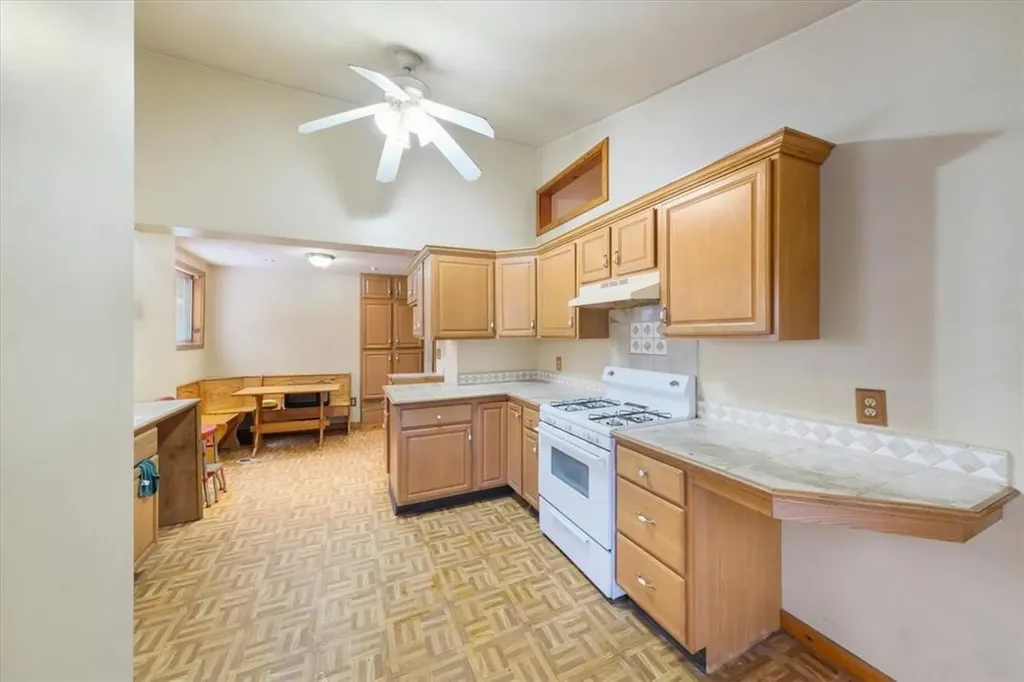 748 E Main Street Middletown NY 10940