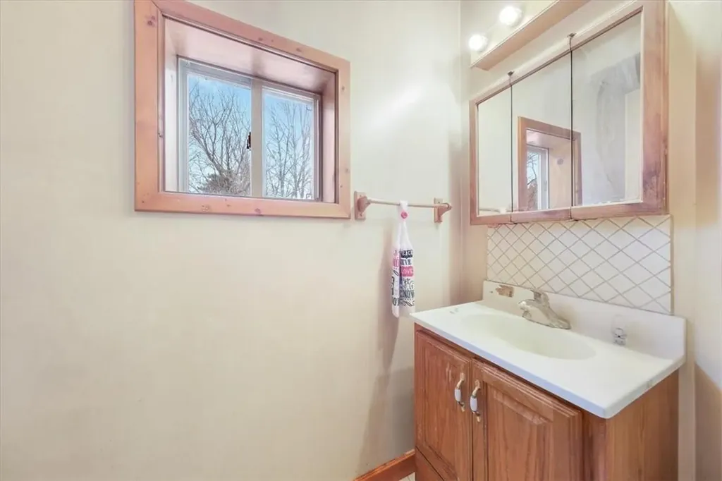 748 E Main Street Middletown NY 10940