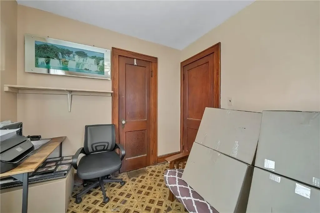 18 Edgewood Terrace Newburgh NY 12550