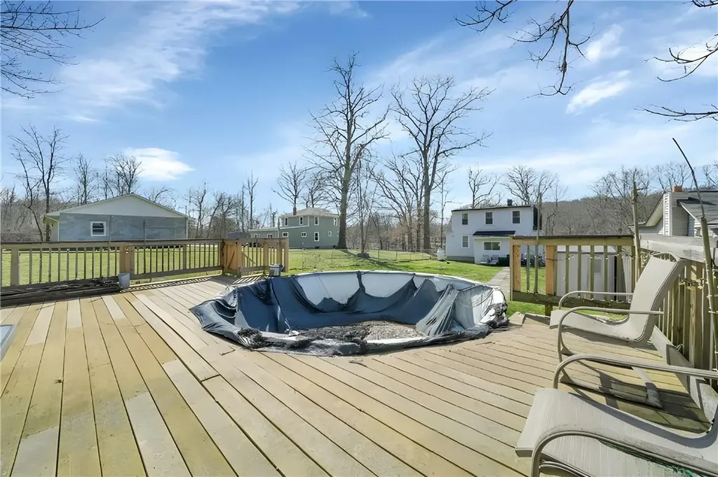 18 Edgewood Terrace Newburgh NY 12550