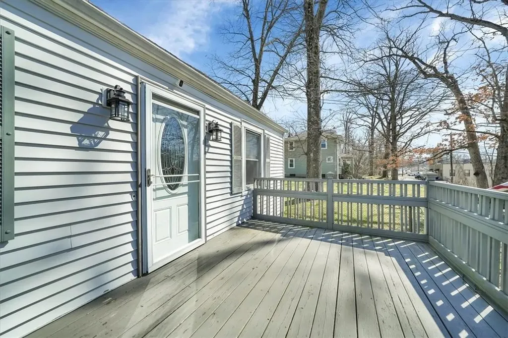 18 Edgewood Terrace Newburgh NY 12550