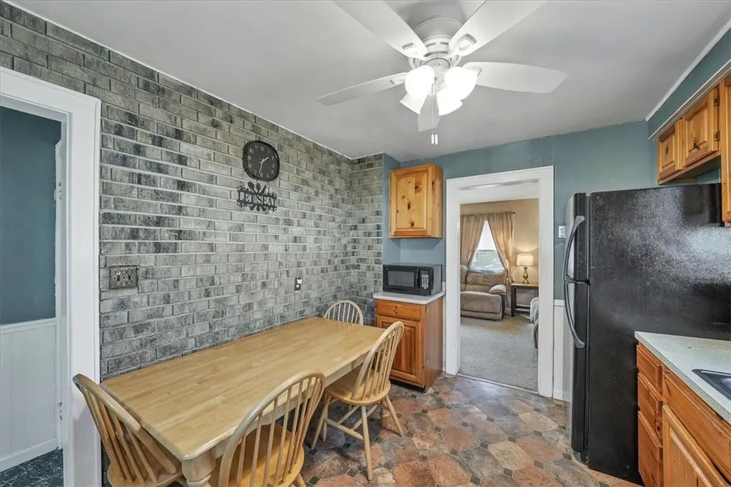18 Edgewood Terrace Newburgh NY 12550