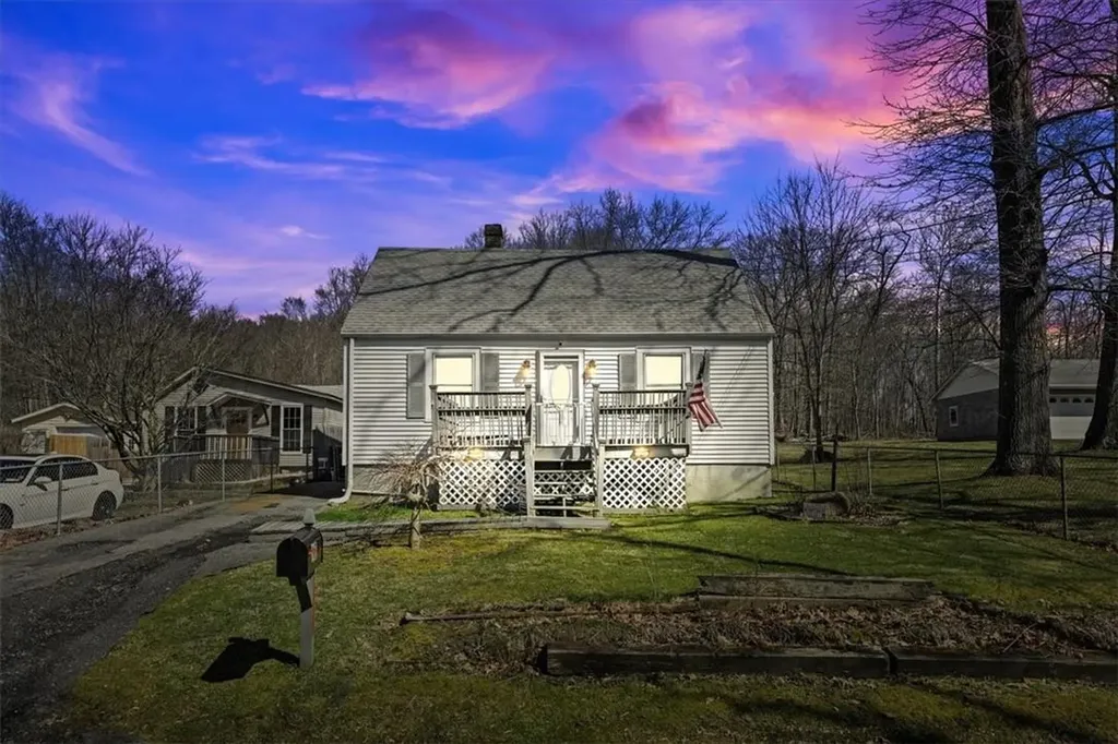 18 Edgewood Terrace Newburgh NY 12550