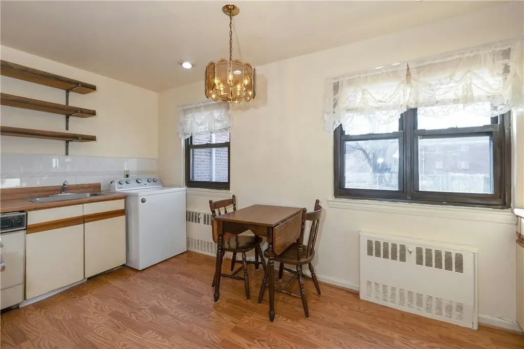 28 Lawrence Drive White Plains NY 10603