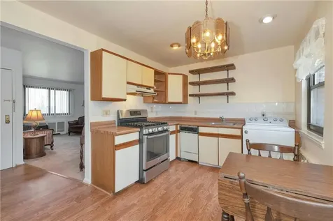 28 Lawrence Drive White Plains NY 10603