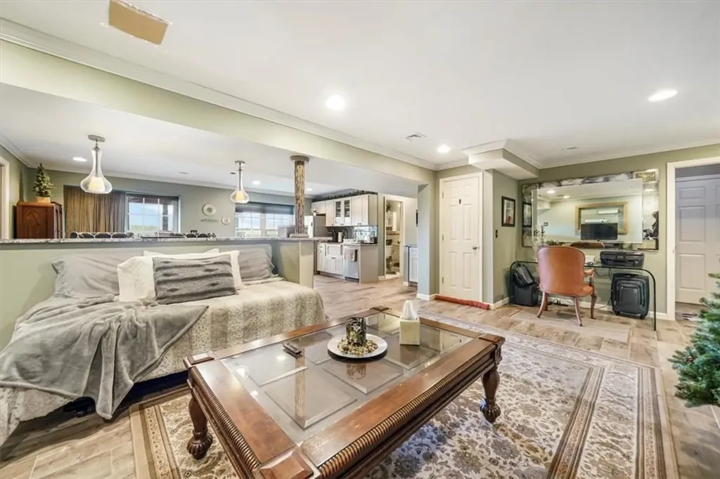 13 Mansion Ridge Boulevard Monroe NY 10950