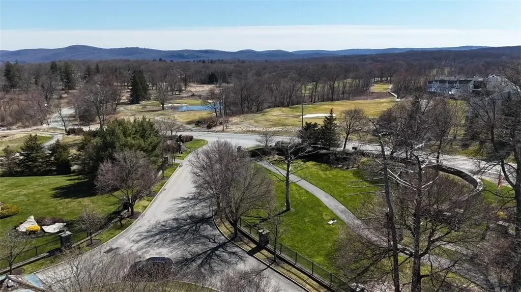 13 Mansion Ridge Boulevard Monroe NY 10950