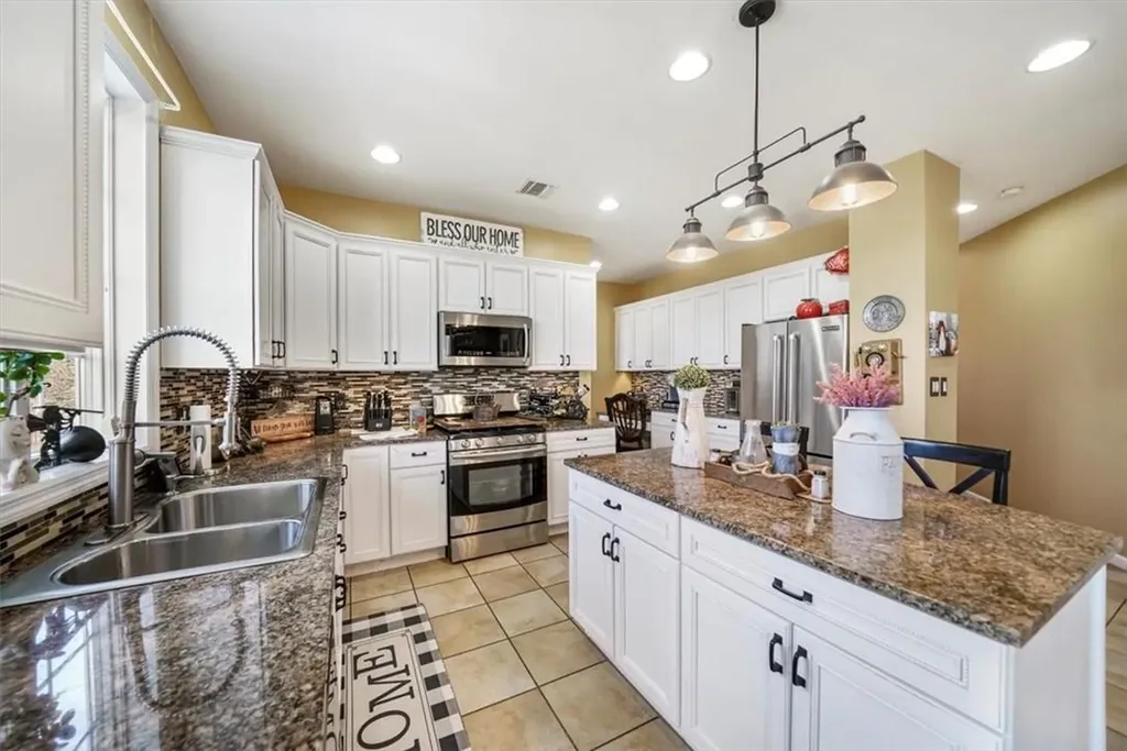 13 Mansion Ridge Boulevard Monroe NY 10950