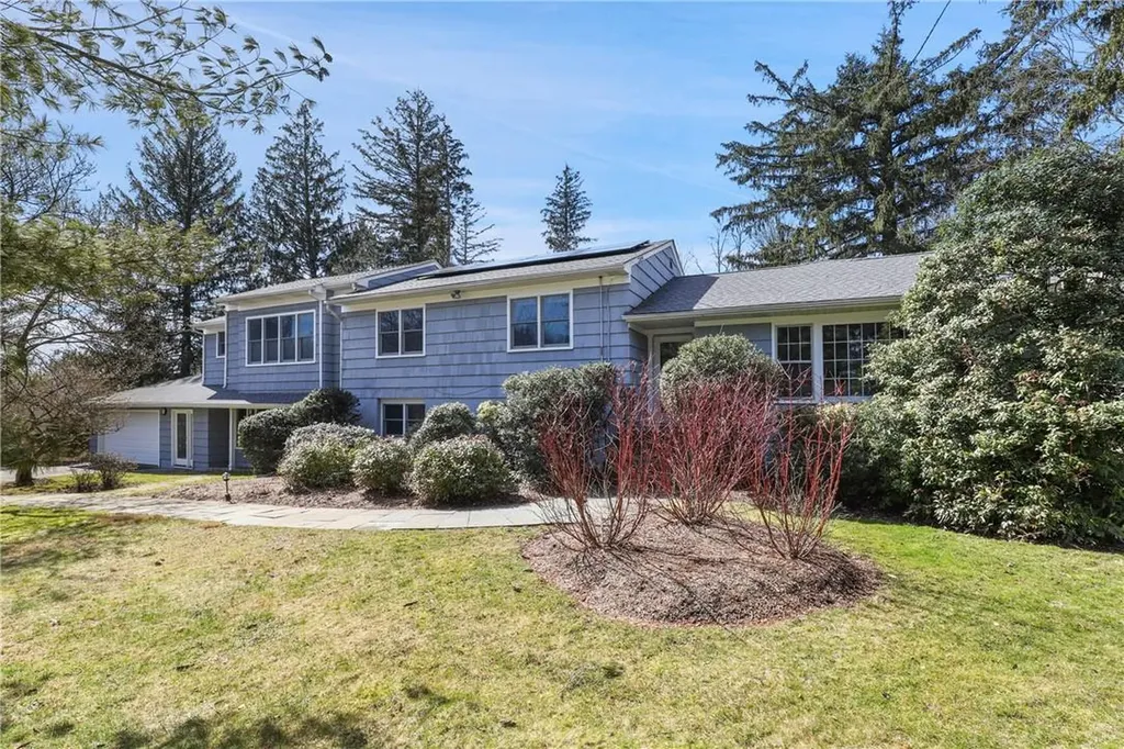 13 Evergreen Row Armonk NY 10504