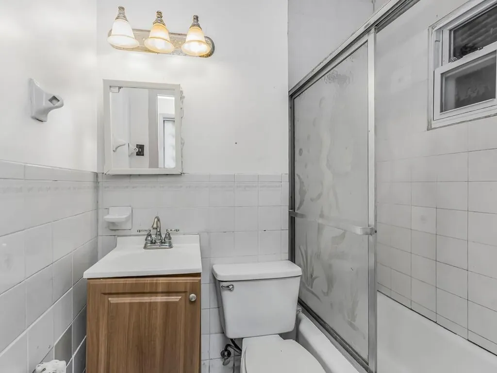 2 Dennison Street White Plains NY 10606