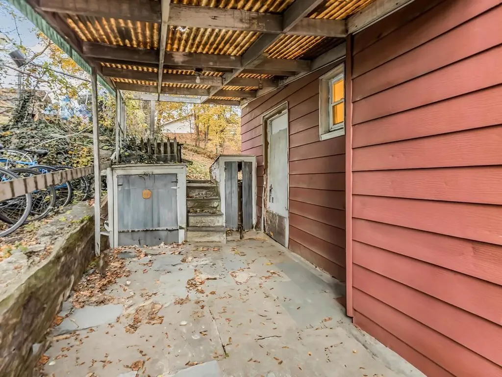 2 Dennison Street White Plains NY 10606