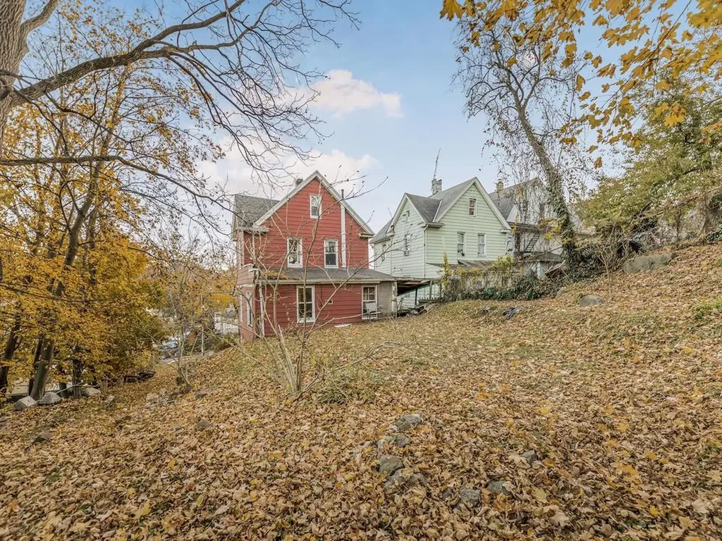 2 Dennison Street White Plains NY 10606